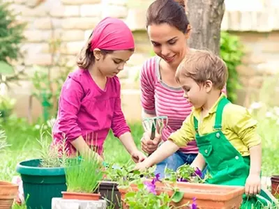 Involucrando a los Niños en la Magia de la Jardinería