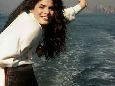 Sandra Bullock: A Retrospective of Her Early Career Moments