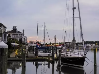 Top US Retirement Havens for Boating Enthusiasts