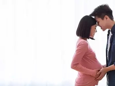 Navigating IVF Debt: A Couple's Financial Ordeal While Awaiting Their Baby