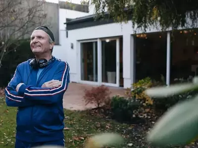 Retirees' Dilemma: The Medicare Surcharge and the Decision to Sell or Keep Their Homes