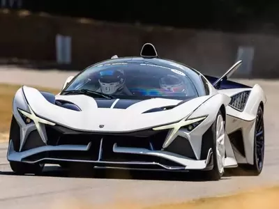 Apollo's Resurgence: The Return of a Hypercar Legend with the EVO