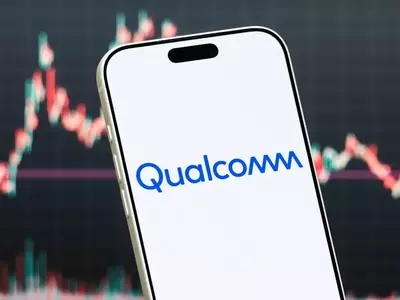 Qualcomm's Strategic Shift: Navigating Smartphone Market Headwinds and Powering AI Data Centers