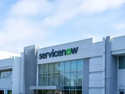 ServiceNow: Strong Growth Prospects and Strategic AI Integration Drive Increased Valuation