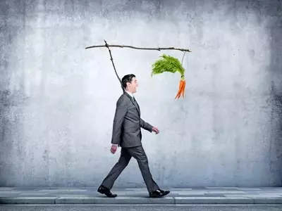 PIMCO Dynamic Income Fund: From Sell to Hold