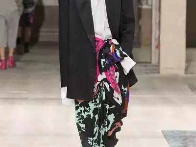 Sarong Skirts: From Beachwear to Everyday Chic