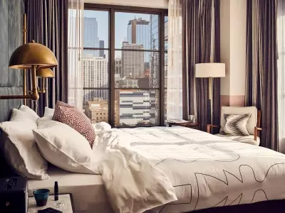 Discovering Chicago's Culinary and Accommodation Gems