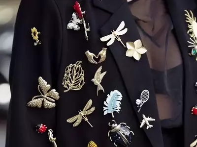 The Resurgence of Brooches: A Timeless Fashion Statement