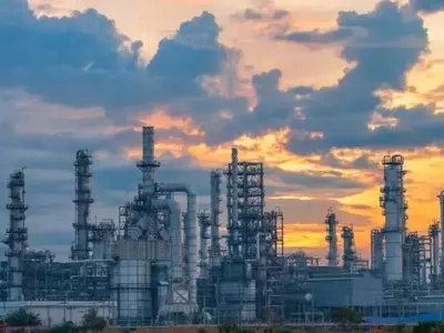 BP Accelerates Portfolio Restructuring with German Refinery Divestment