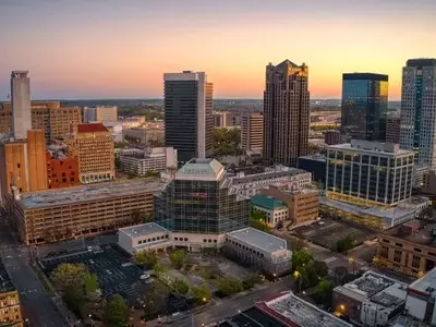 ServisFirst Bancshares: Balancing High Performance and Asset Quality Concerns