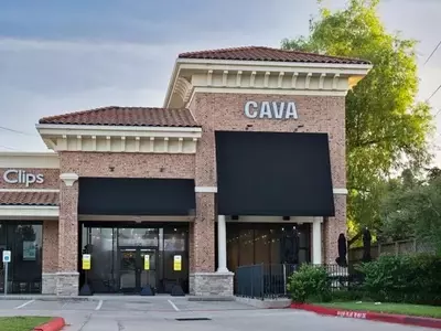 CAVA Group's Growth Strategy Under Scrutiny: Expansion vs. Profitability