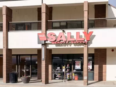 Sally Beauty Holdings: A Deep Dive into Its Financial Performance and Future Prospects