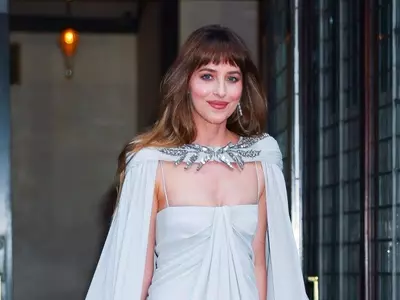 Embracing the Golden Hour Brunette: A Summer Hair Color Trend