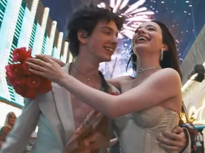 Top Comedies Streaming on Hulu