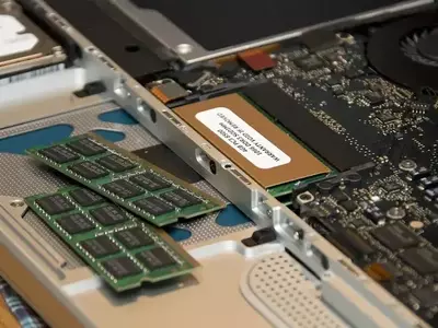 Memory and Storage Stocks Decline Amidst Market Correction