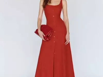 Reformation's Summer Sale: Score 30% Off Sustainable Fashion Favorites