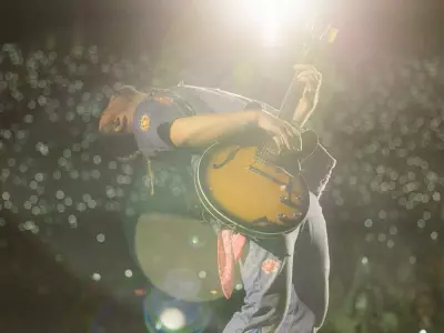 Noah Kahan's Emotional Resonance at the Rose Bowl