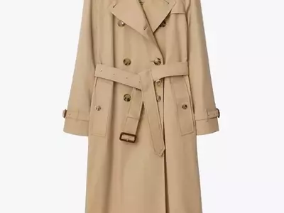 The Enduring Appeal of Women's Trench Coats: A Timeless Wardrobe Essential