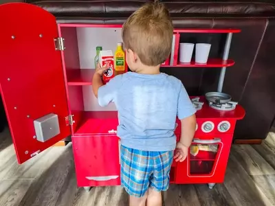 Top Play Kitchens for Imaginative Young Minds