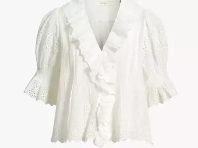 Timeless Fusion: '70s Jeans and Boho Blouses for Fall Fashion