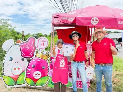 Mejorando la vida de los agricultores: East West Seed conecta a los productores de maíz ceroso "Niew Whan Chom Poo" con el mercado tailandés