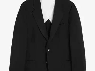 The Ultimate Guide to Men's Black Suits: Style, Selection, and Investment