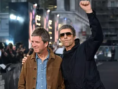 Gallagher Brothers' Oasis Documentary Premieres in London