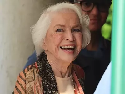Ellen Burstyn Reflects on Enduring Career at 93