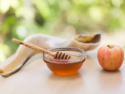 Engaging Children in Rosh Hashanah Traditions