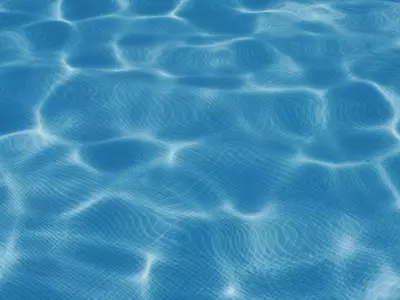 Estrategias Eficaces para Minimizar la Evaporación del Agua en tu Piscina