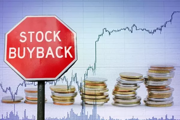 Berkshire Hathaway's Significant Stock Repurchases Under Greg Abel: A Bullish Indicator?